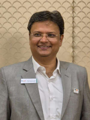 Vikas Suranaa